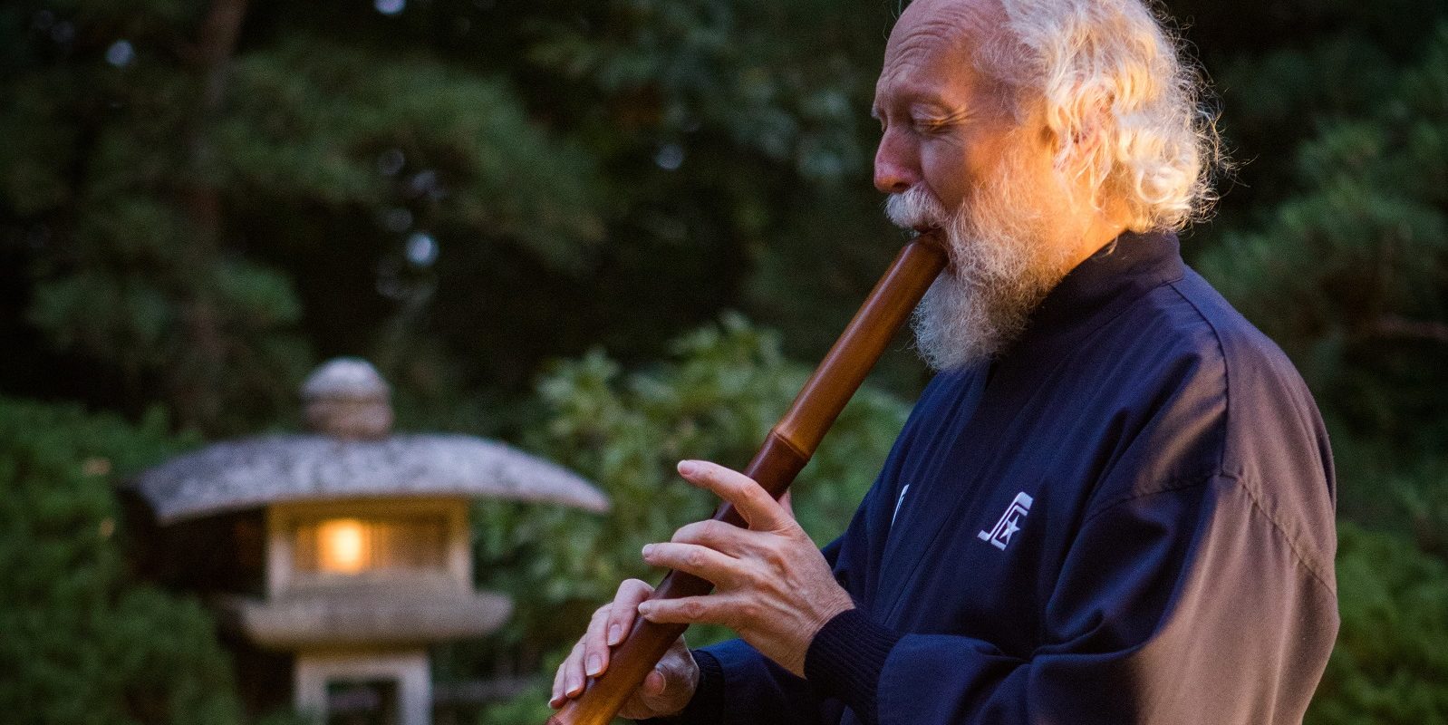 Larry Tyrrell performing shakuhachi at the Moonviewing Festival